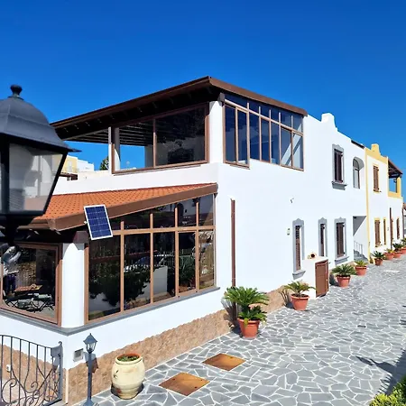 Rosa's House Ferienhaus Lipari (Isola Lipari)